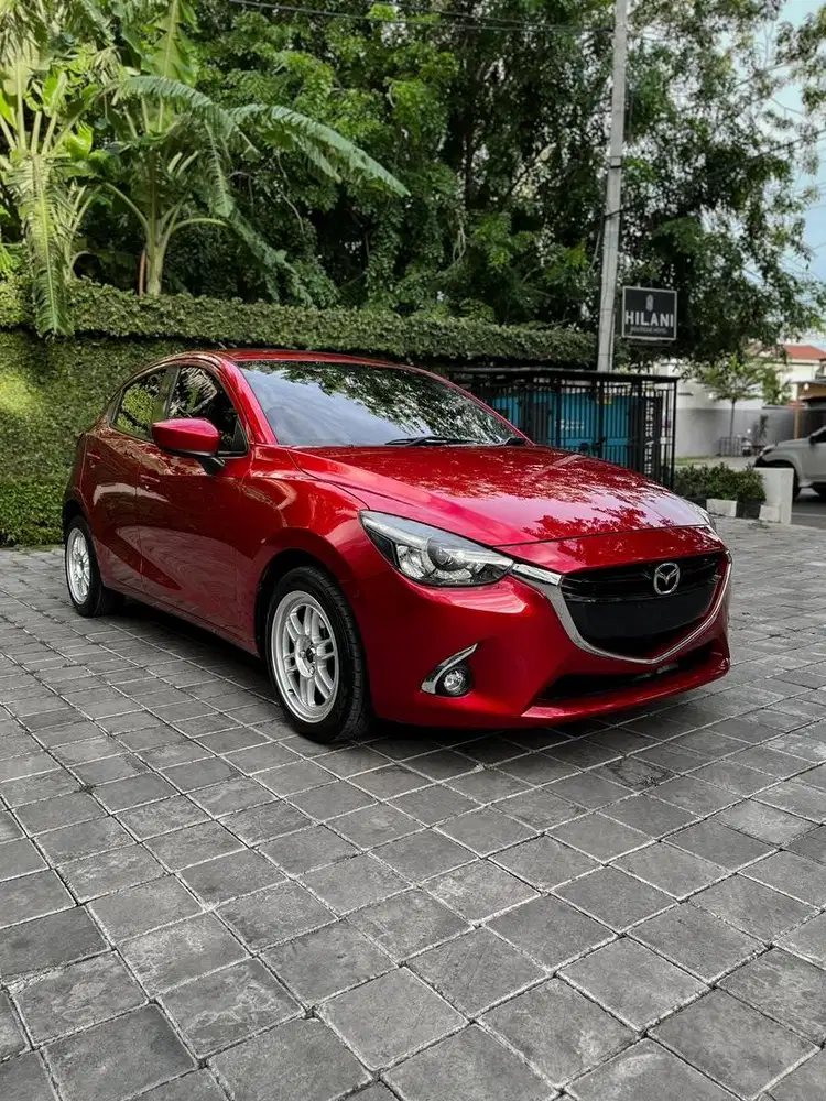 Mazda 2  Type R at  tahun 2014 155 nego