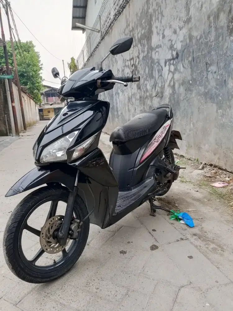 Vario pajak of 2022. Plat 2025