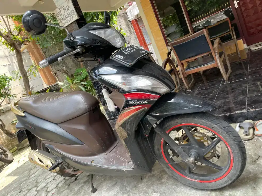 Honda spacy 2012