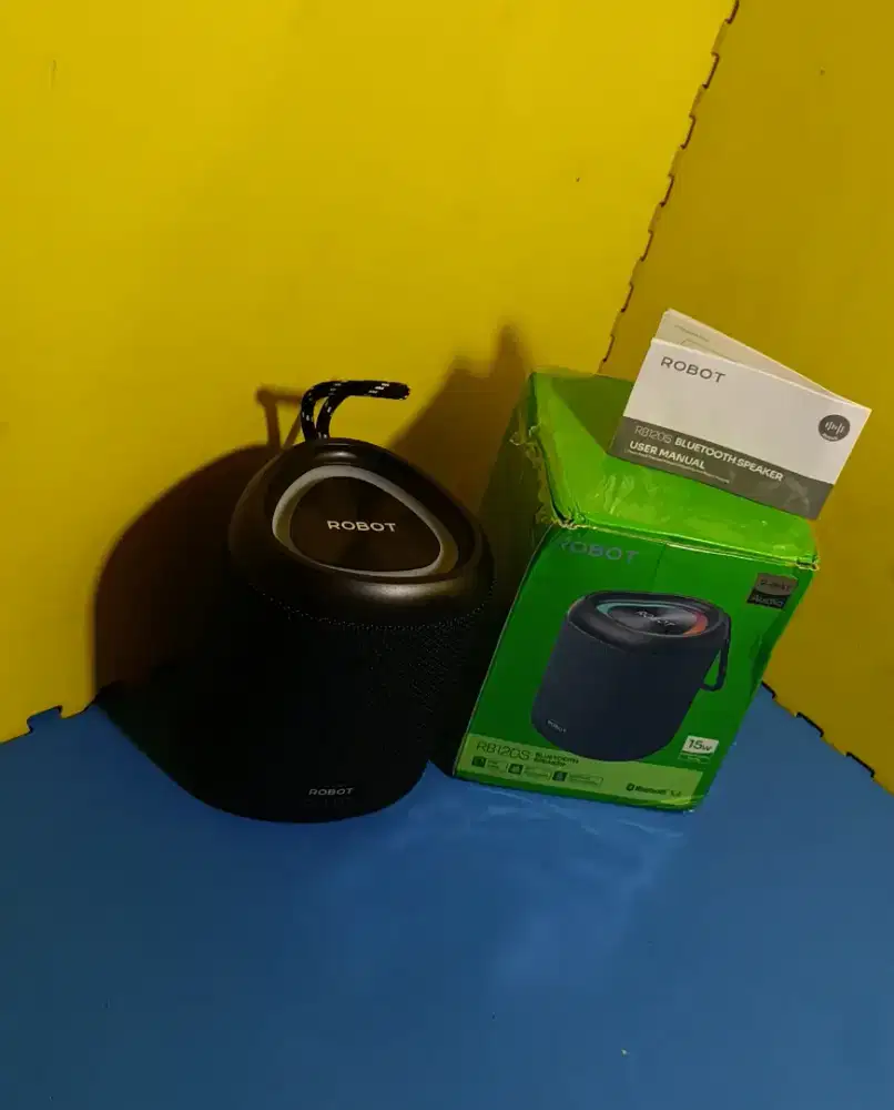 Speaker portabel robot r120s