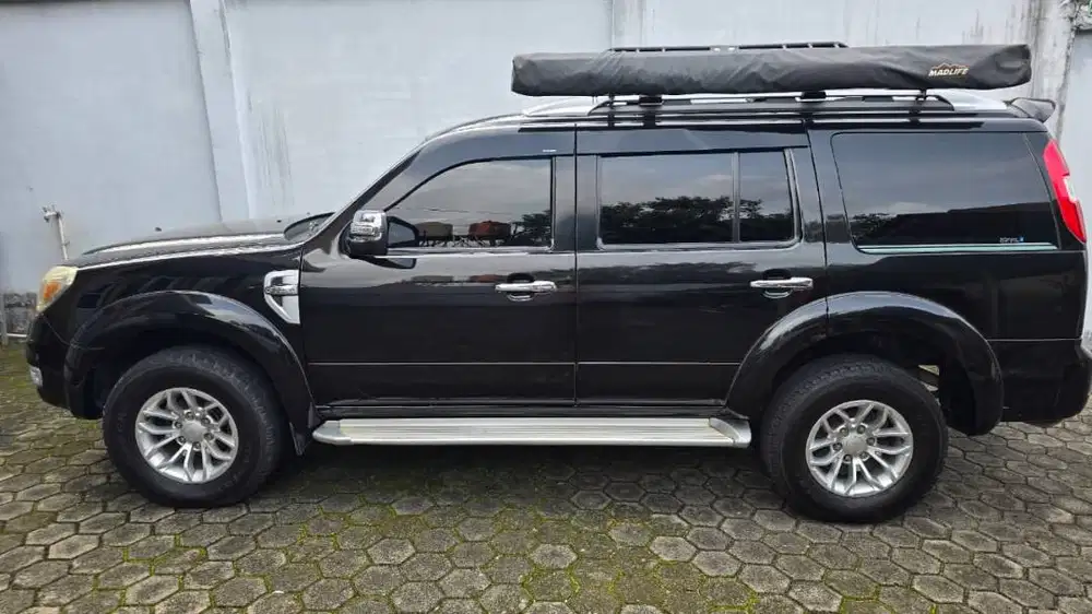 Ford Everest XLT 4X4