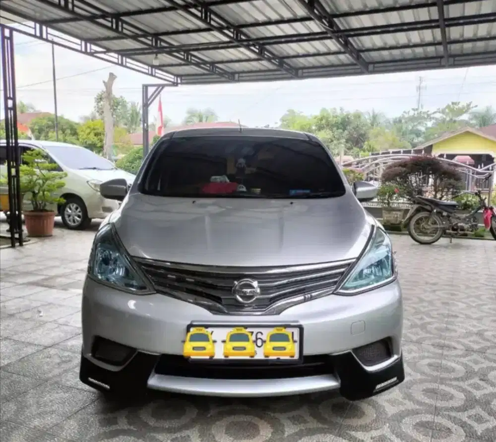 Nissan Grand Livin 1.5 Sv Matic 2013