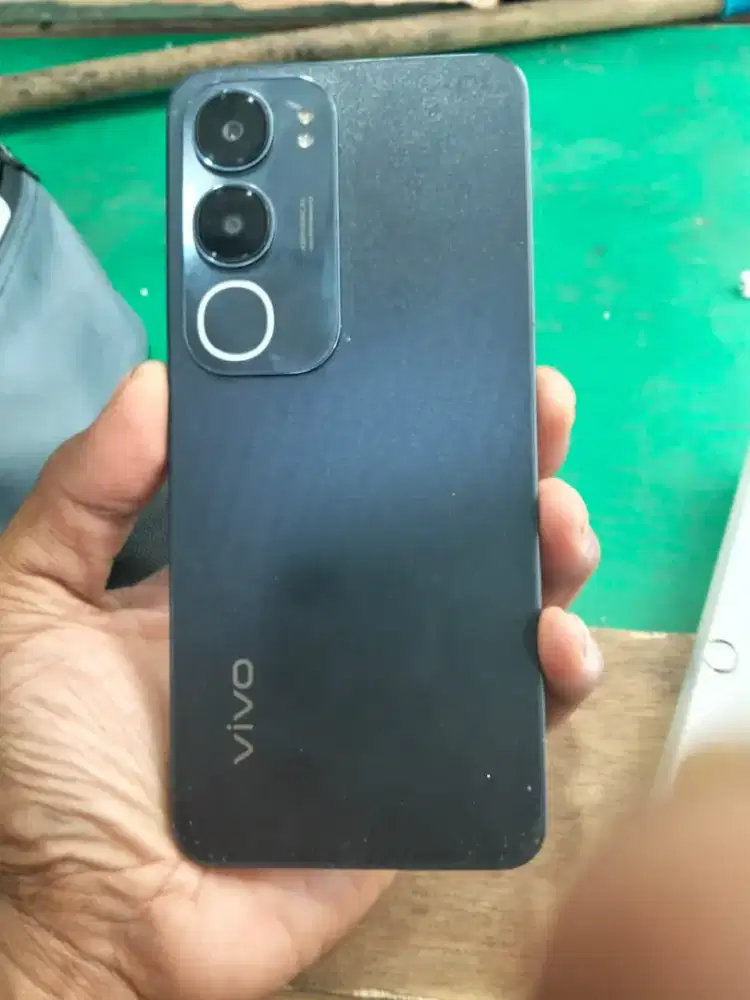 Vivo y19s ram 6/128