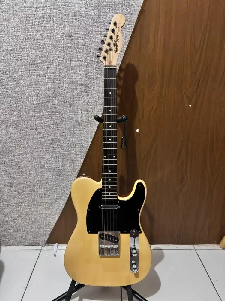 Gitar Custome mulus