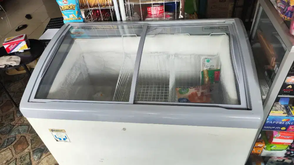 Dijual Freezer 2 Sliding x Usaha