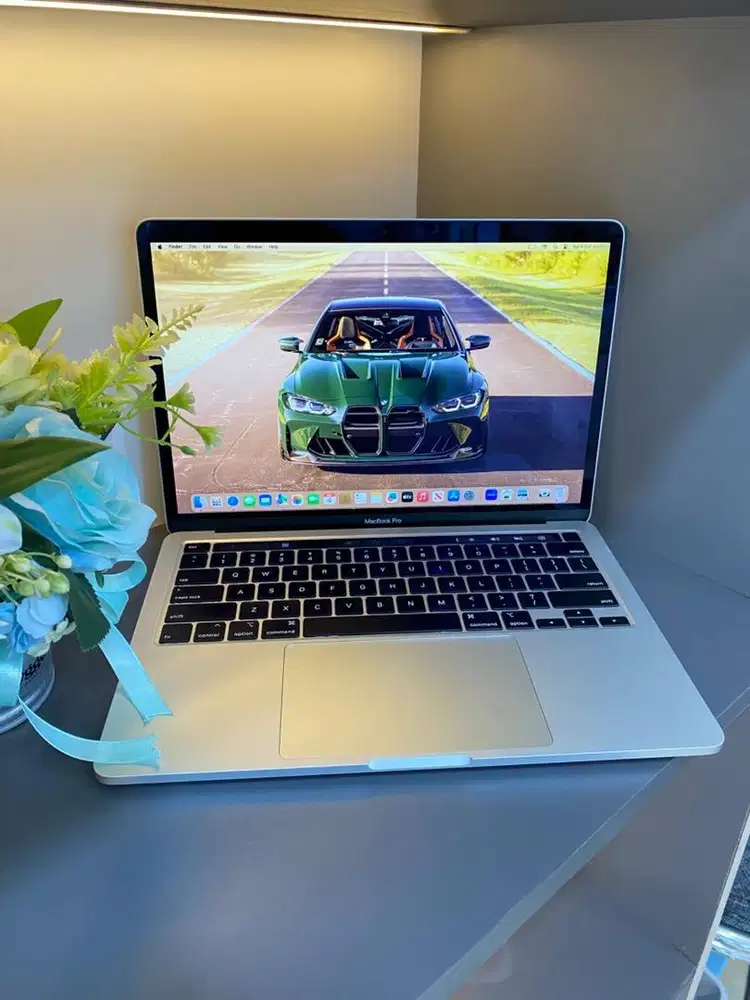 MacBook Pro 2020 i5 16/256GB
