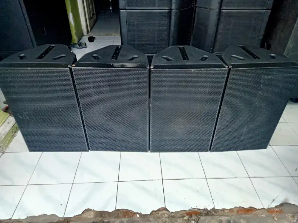 4 Unit Speaker Pasif 15 inc tweter , Merk TPA