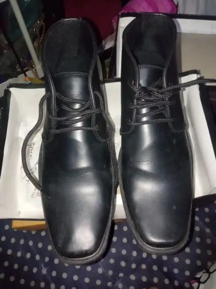 Jual sepatu siap pakai