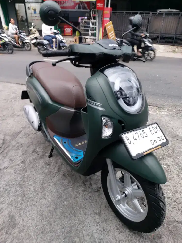 HONDA SCOOPY PRESTIGE 110CC  2025 KM 900 PERAK