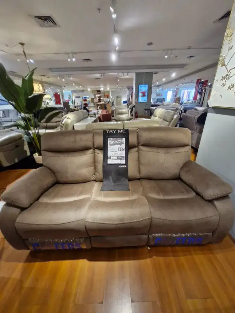 Sofa Mackenna Cheers Promo Cicilan Bunga 0% Tenor 4 Bulan