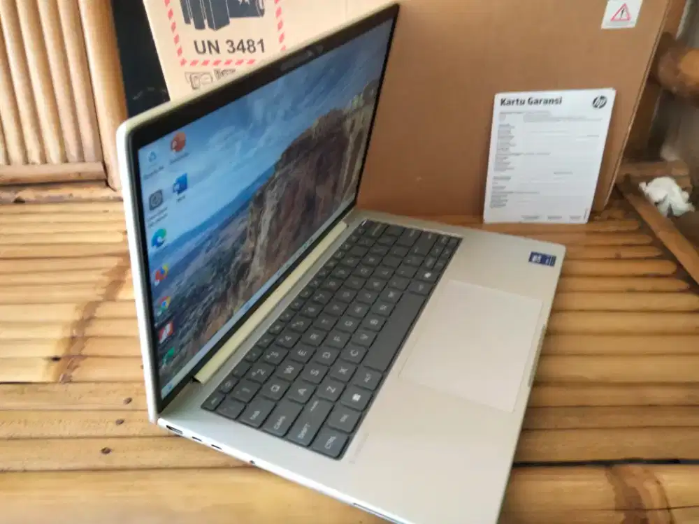 Laptop high HP Elitebook 8 G1i/Intel core ultra 5-235u/RAM16/SSD 512gb