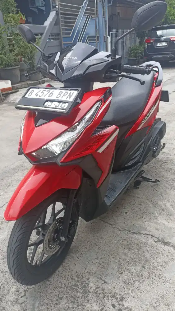 Honda Vario 125 LED CBS ISS tahun 2018.