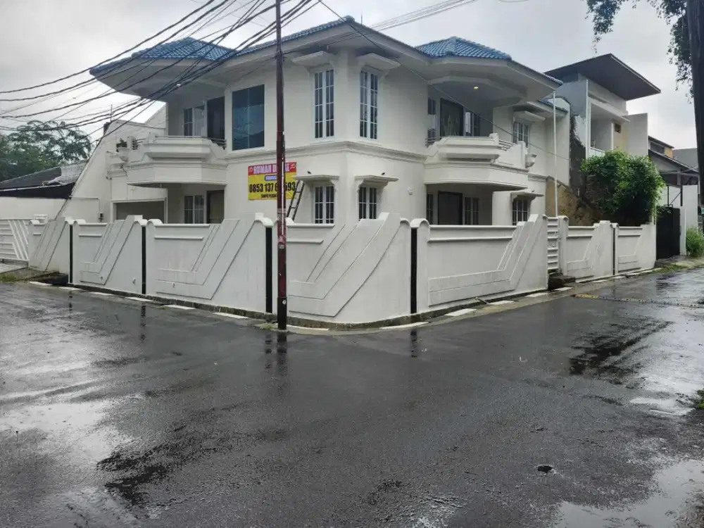 Rumah Jl.Purbaya, Duren Sawit, 2 lantai, 4 kamar tidur, luas 400mtr