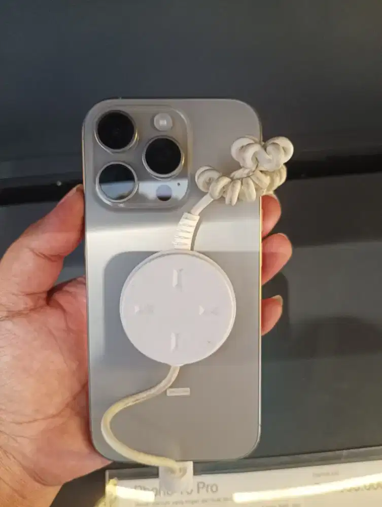 iPhone 16 Pro ( 128 GB / 256 GB / 512 GB / 1 TB )