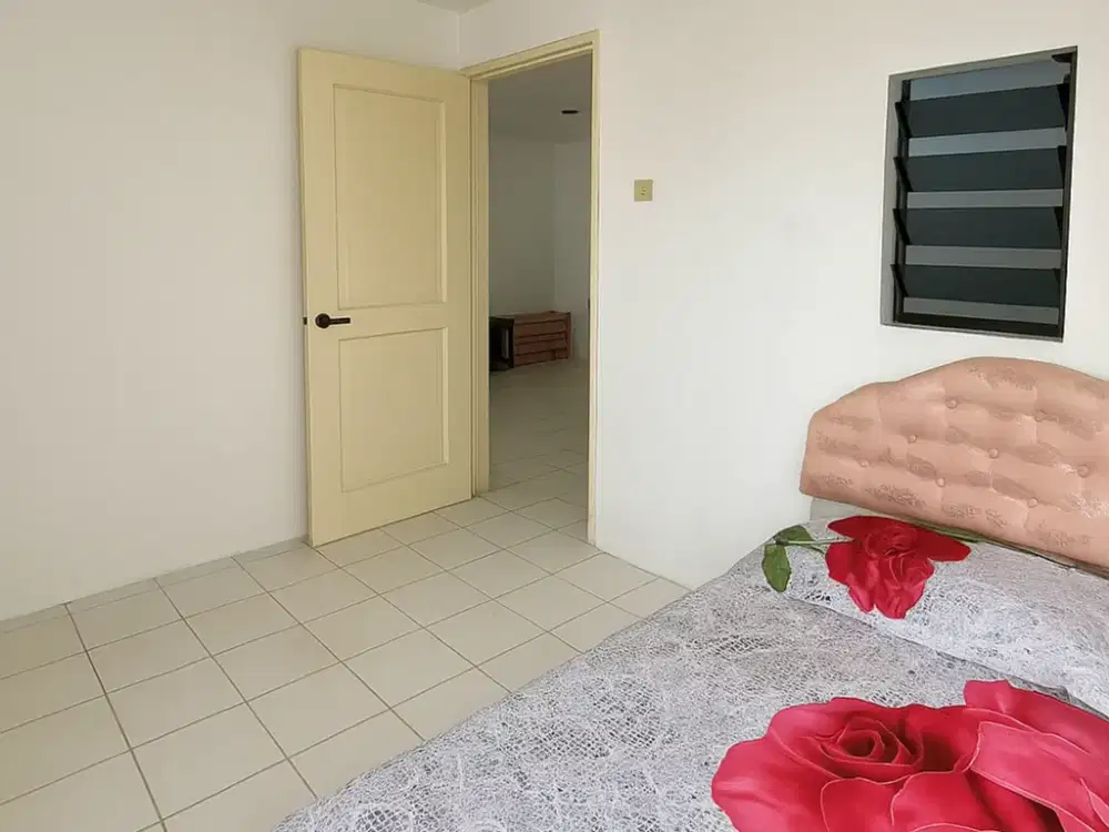 Free IPL 600Ribuan Wisma Gading Permai 2BR Semi Furnish