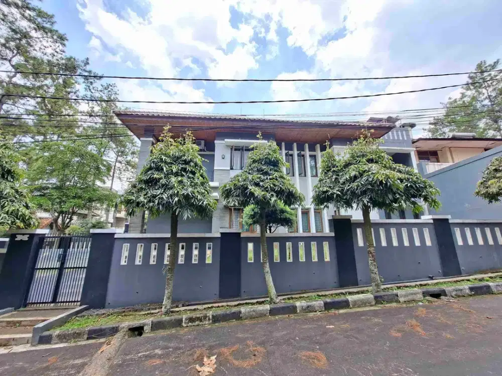 Jual Cepat Rumah Mewah Hook Luas Murah Di Gegerkalong Dkt UPI Polban tol Pasteur Setiabudi Bandung