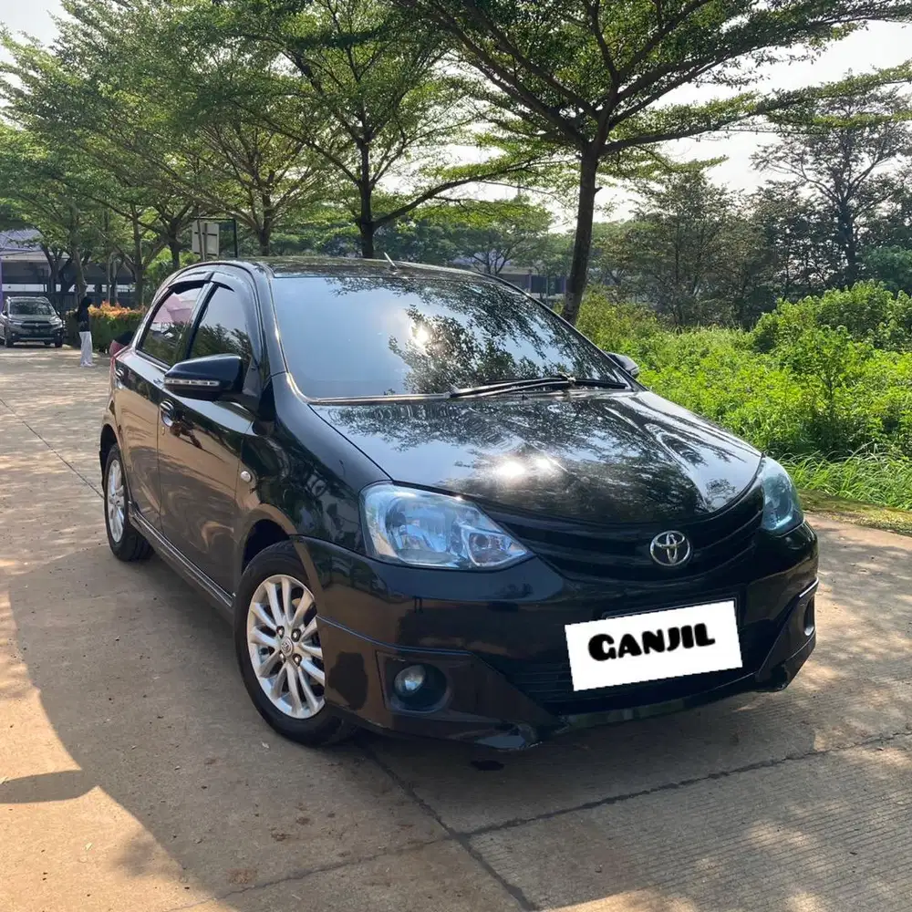 Etios Valco Type G 1.2 2013