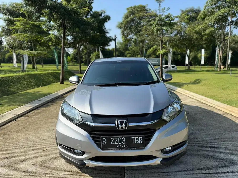 CUCI GUDANG TANPA DP PUNYA MOBIL /  HONDA HRV E CVT 2016 KM 72 Rb