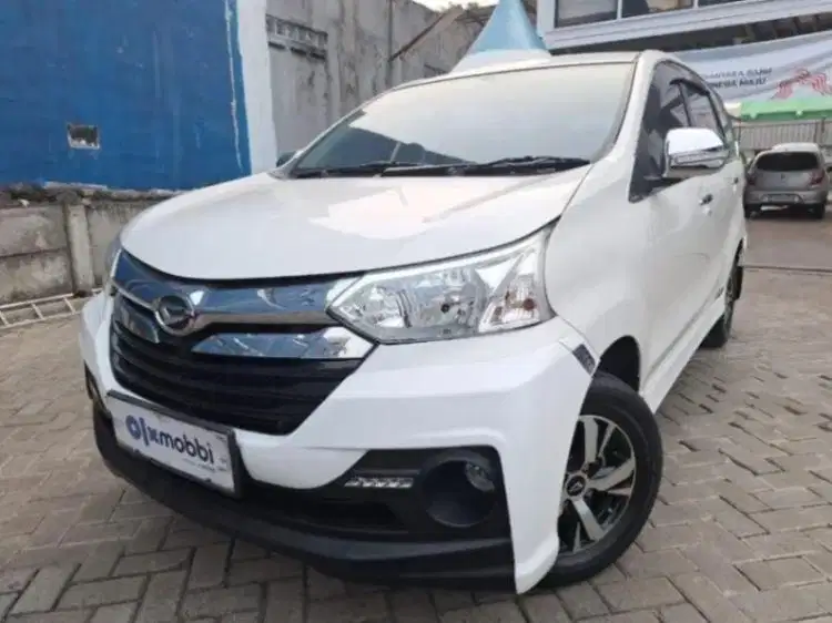 DP MURAH Daihatsu Xenia 1.5 R Deluxe Bensin-MT 2014 FOG