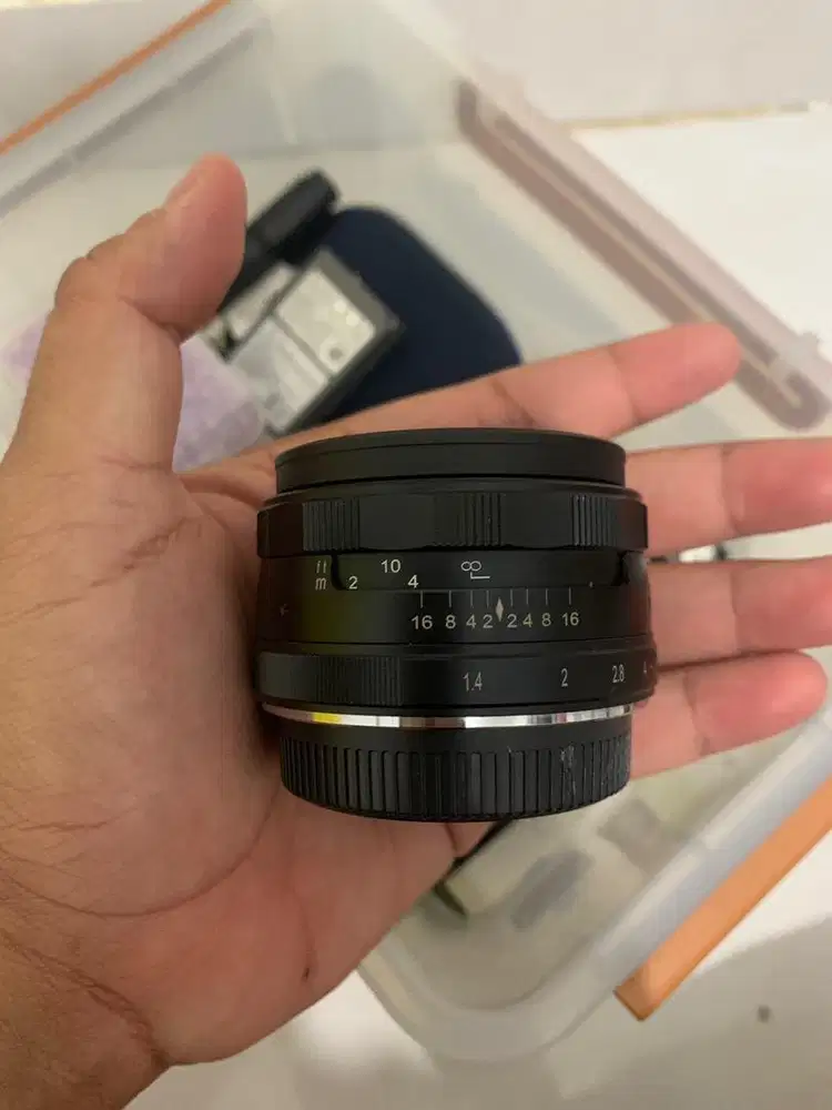 Lensa Fix Meike 35mm f1.4 untuk lumix olympus MFT M43