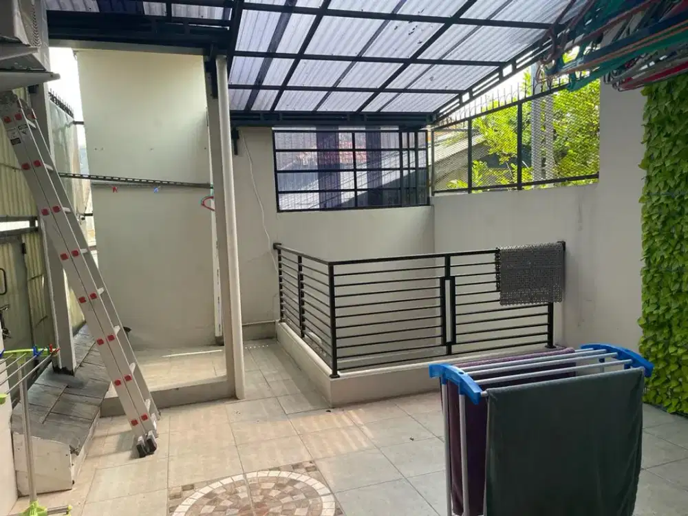Dijual rumah  Kondisi Bagus Dan Siap Huni Terletak Di norin land cibubur.