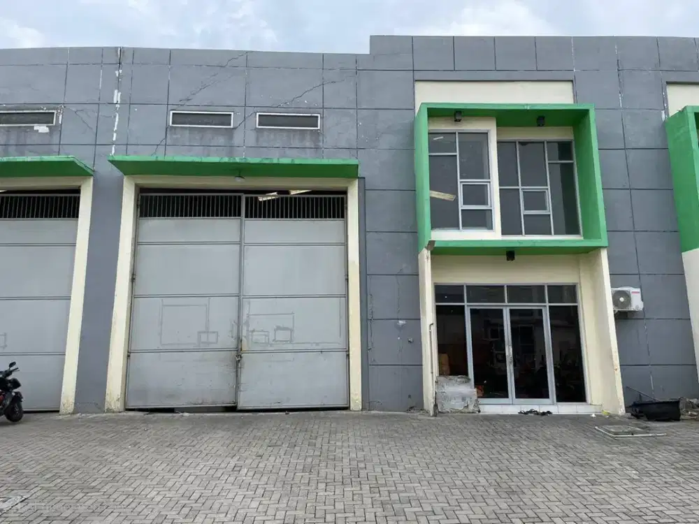 GUDANG DASCOLAND MANYAR, GRESIK STRATEGIS, NEGO