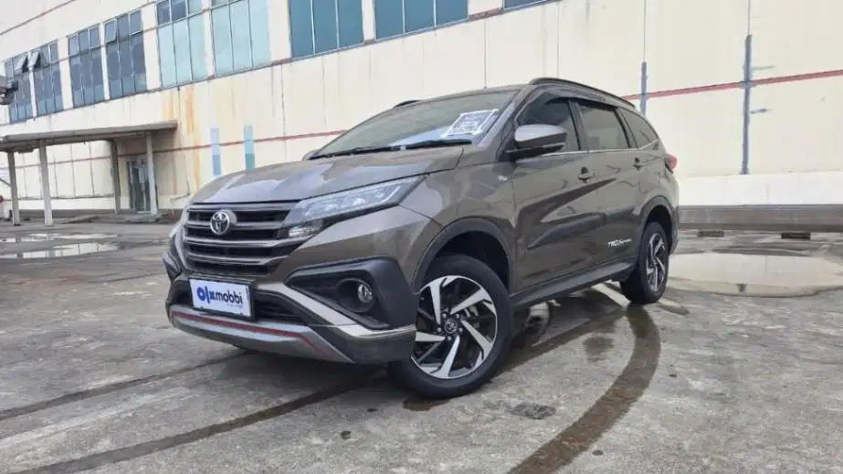 Promo Kredit Murah! Toyota Rush 1.5 TRD Sportivo 7 Bensin-AT 2019 SIH