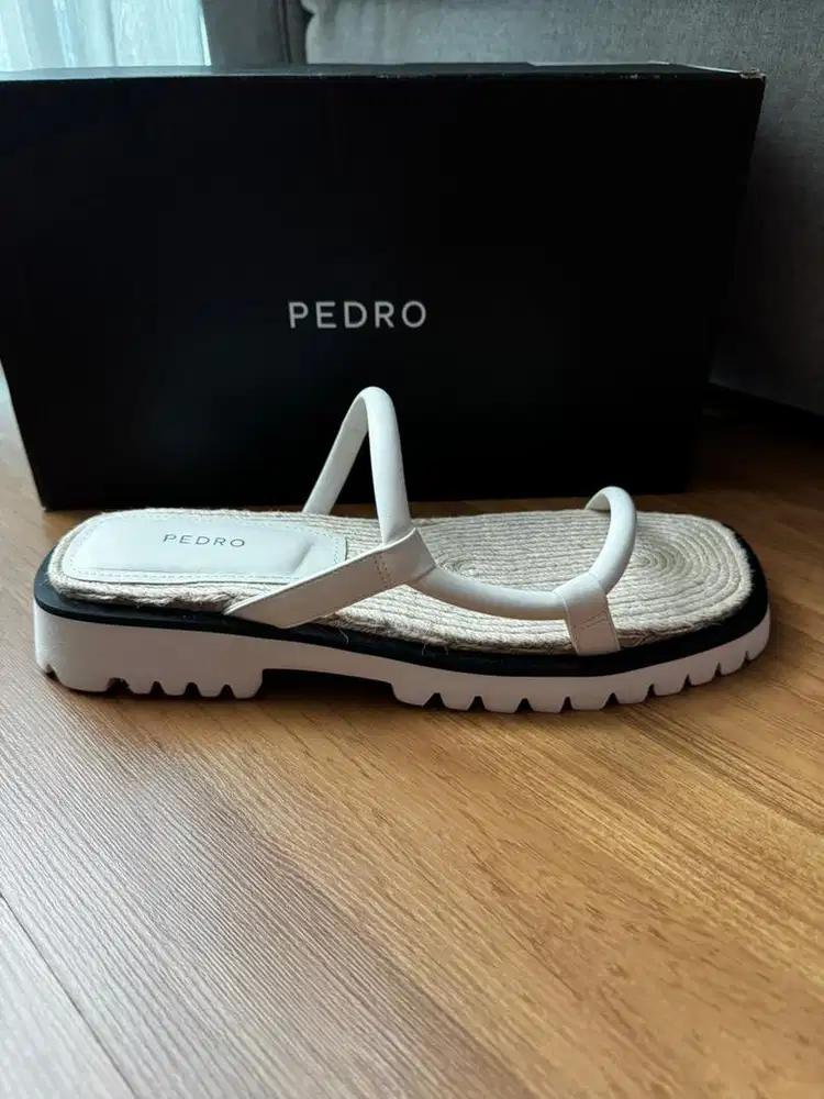Sandal Wanita Pedro