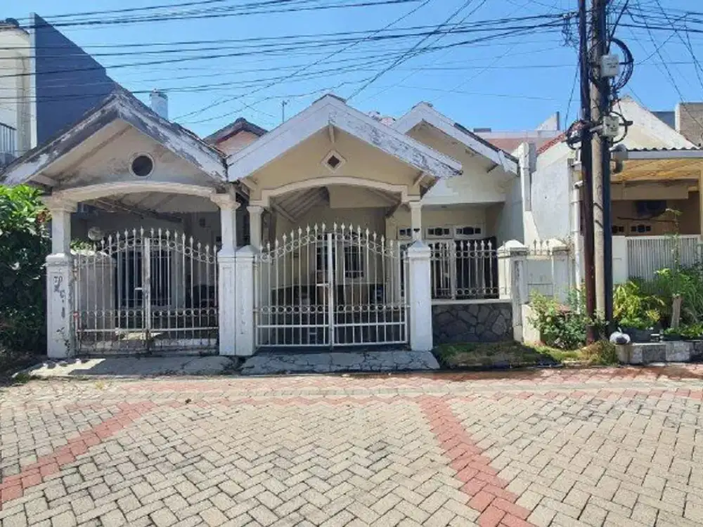 Rumah Nirwana Eksekutif 1,5 Lantai, ROW 3 MOBIL