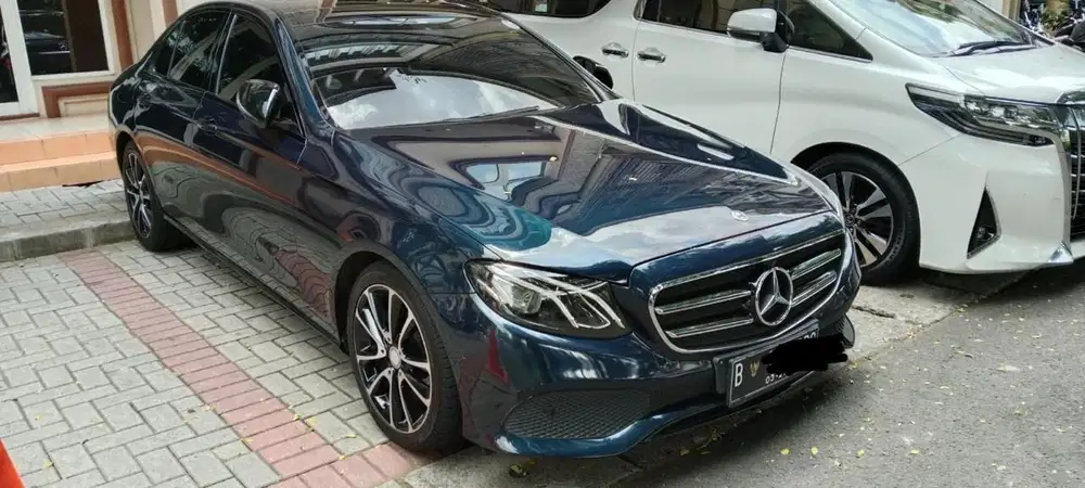 Mercedes-Benz E300 2016 Bensin