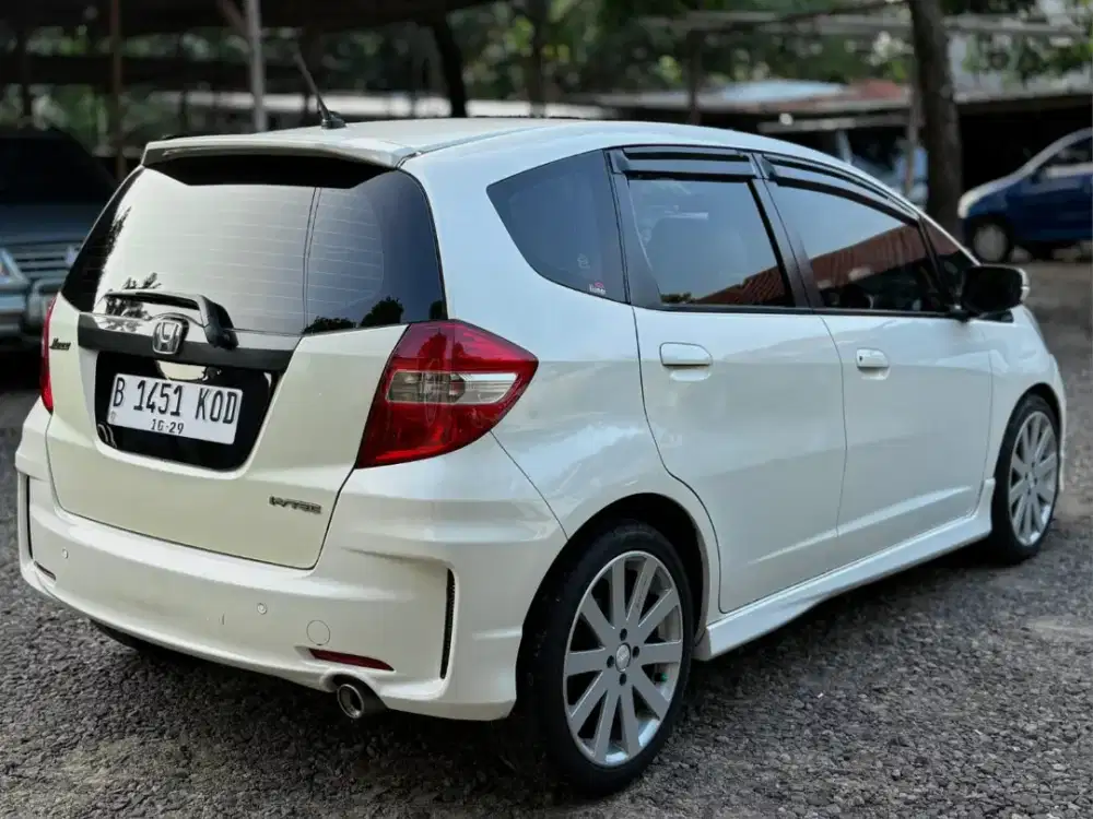HONDA JAZZ RS MANUAL 2011 NEW MODEL