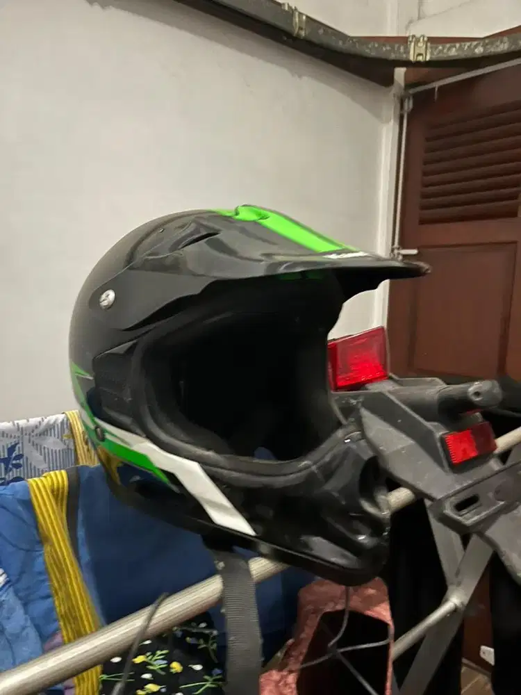 DIJUAL HELM KLX KAWASAKI DAN SAYAP BELAKANG