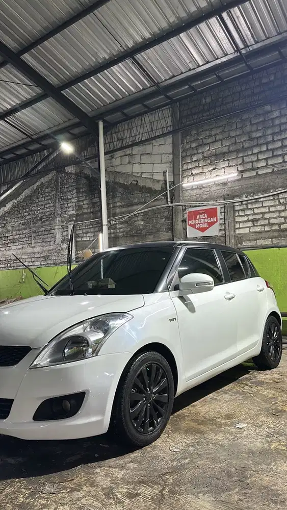Suzuki Swift 2014 Bensin