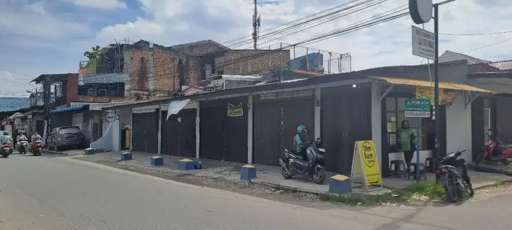 Kios usaha cocok utk laundry dll disewakan ada kamar mandi dalam