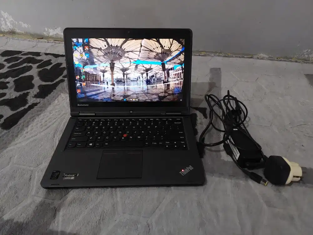 Lenovo Thinkpad Yoga Core i7 Ram 8gb Ssd 256Gb Backlite auto tablet