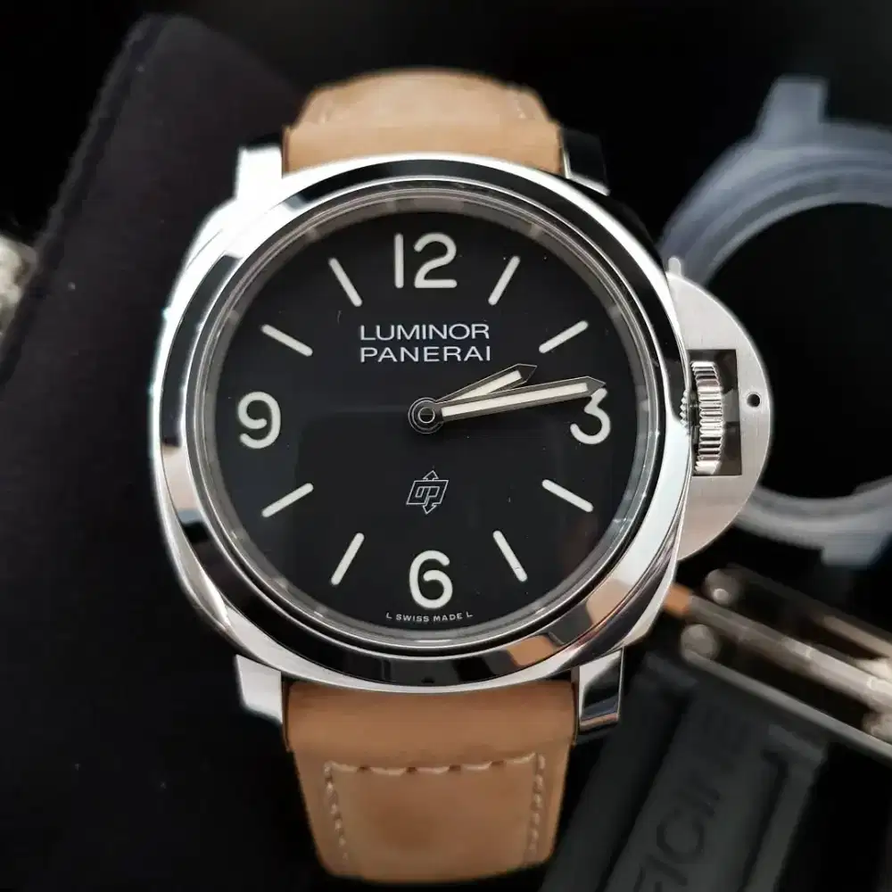 2025 Panerai Luminor Base Logo Black Dial