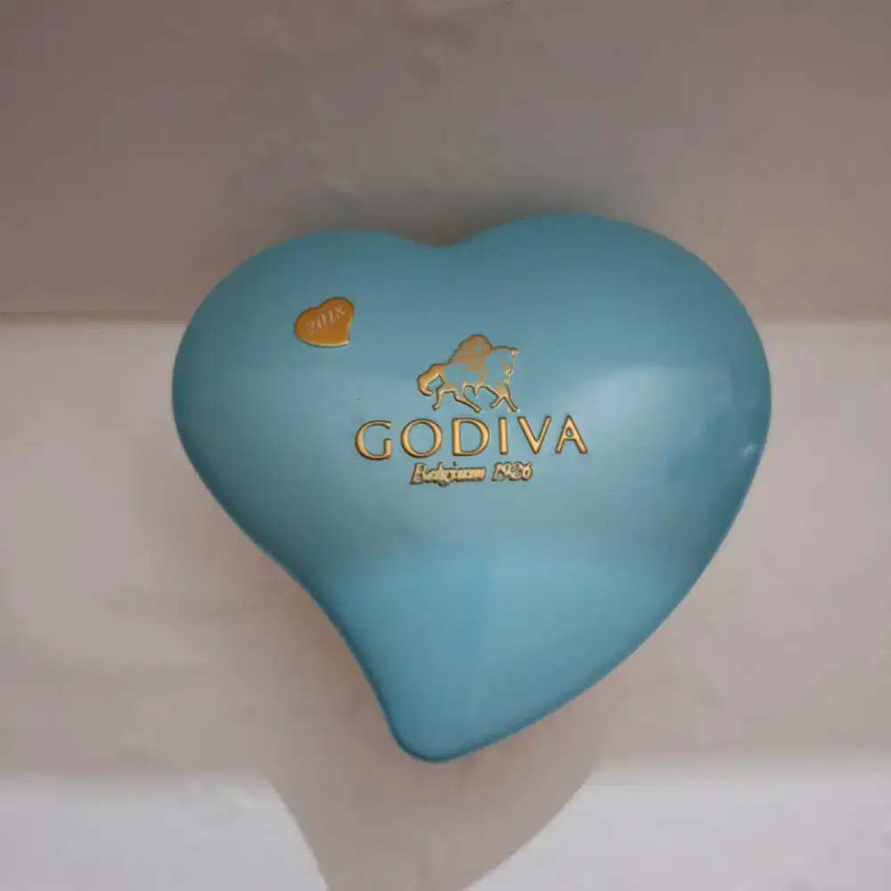 Kaleng Coklat Godiva