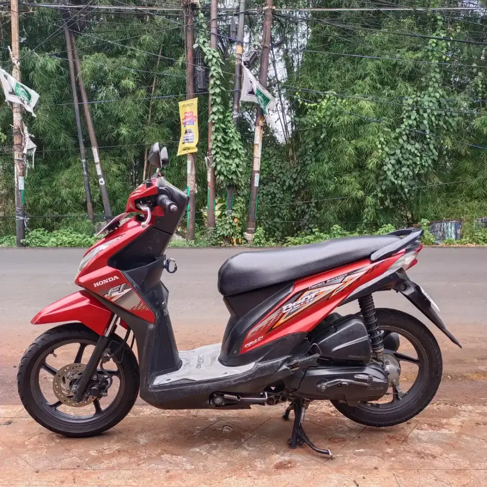 Beat Fi 2014 (Bagus lengkap Mesin Cakep)