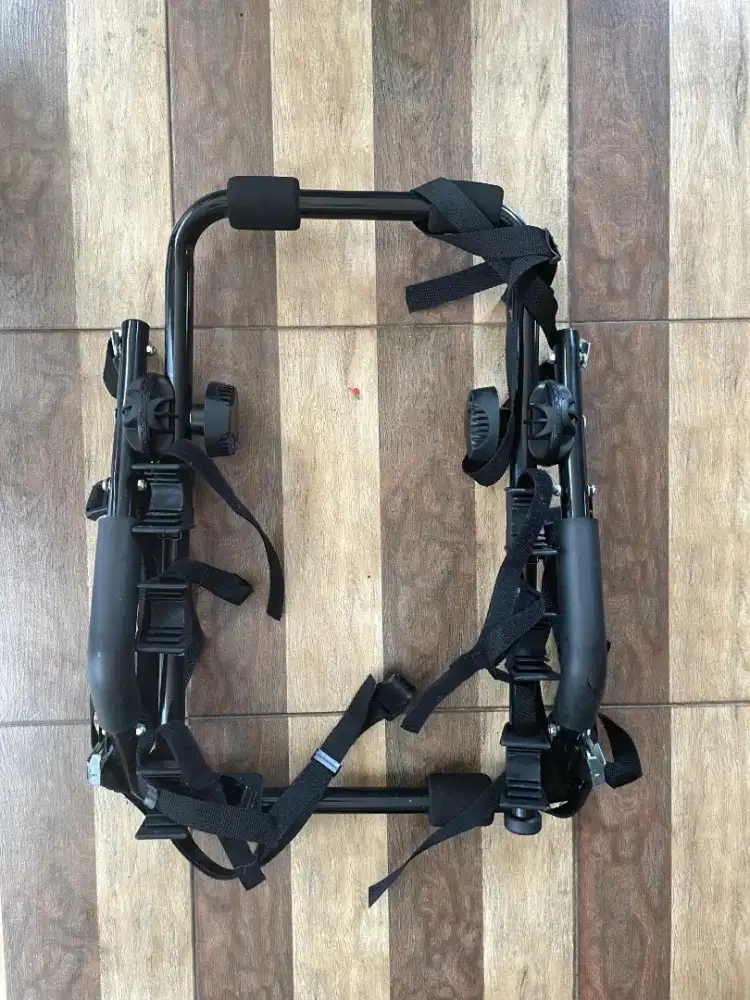 Gantungan Sepeda di mobil