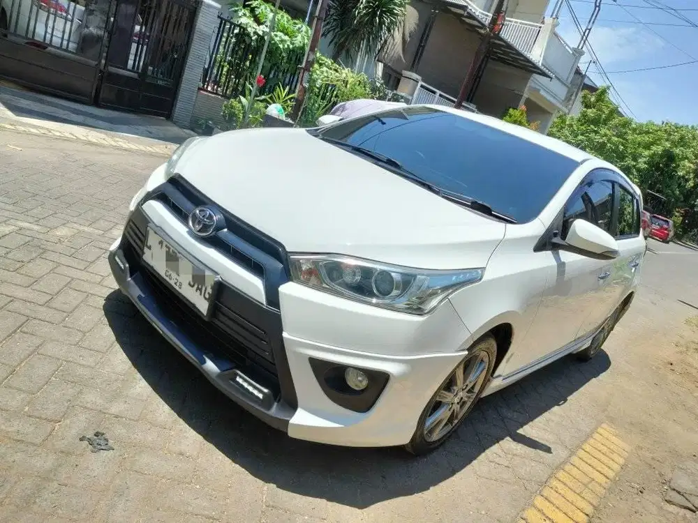 Toyota Yaris TRD Sportivo 1.5 Bensin Matic/At 2014 Super Istimewa