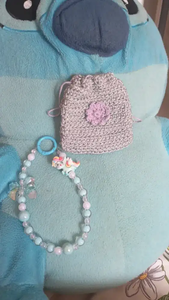 Gantungan HP manik lucu + pouch rajut