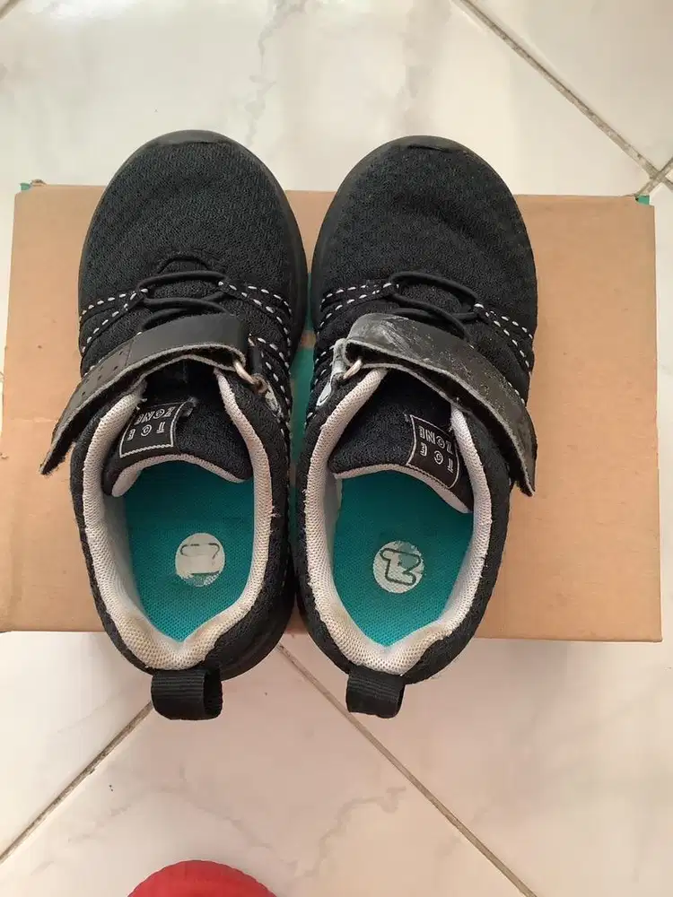 ToeZone Sepatu Anak