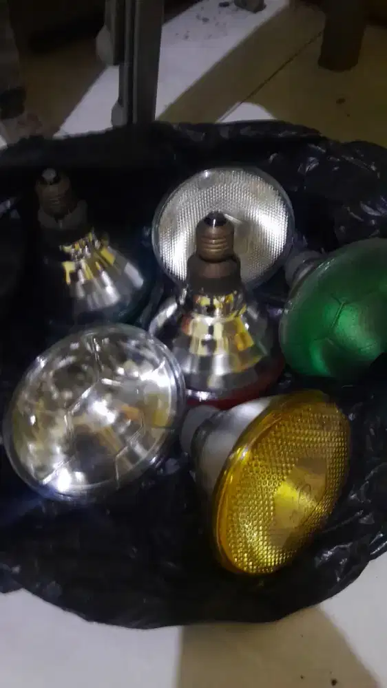 Lampu pgilips pijar 100 watt harga satuan