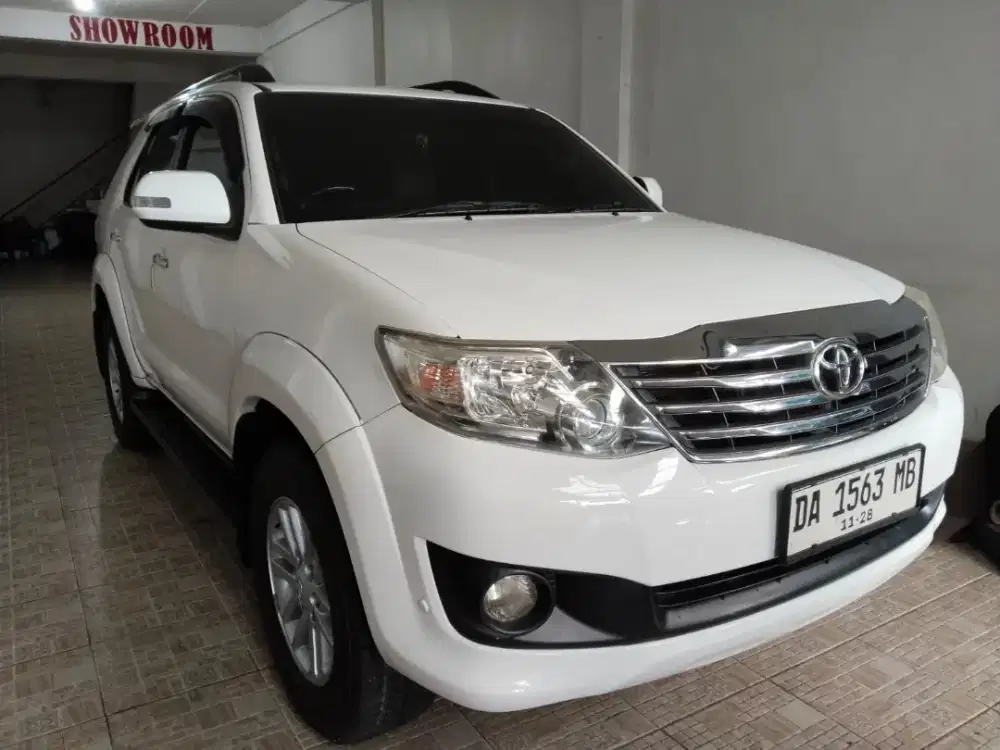 Toyota Fortuner 2013