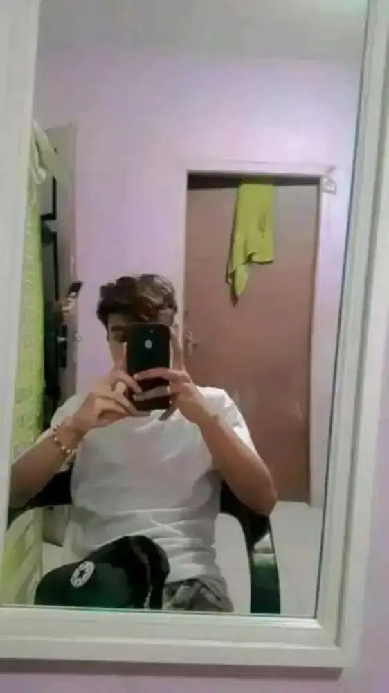 Mencari kerja halal