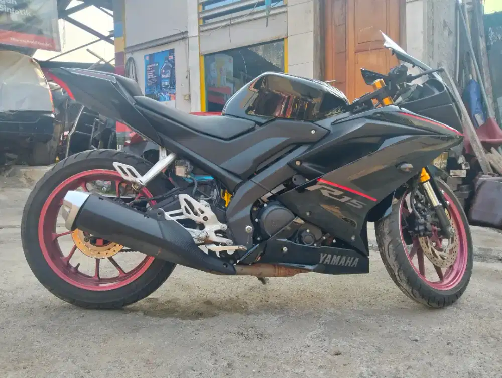 Di jual Yamaha R15
