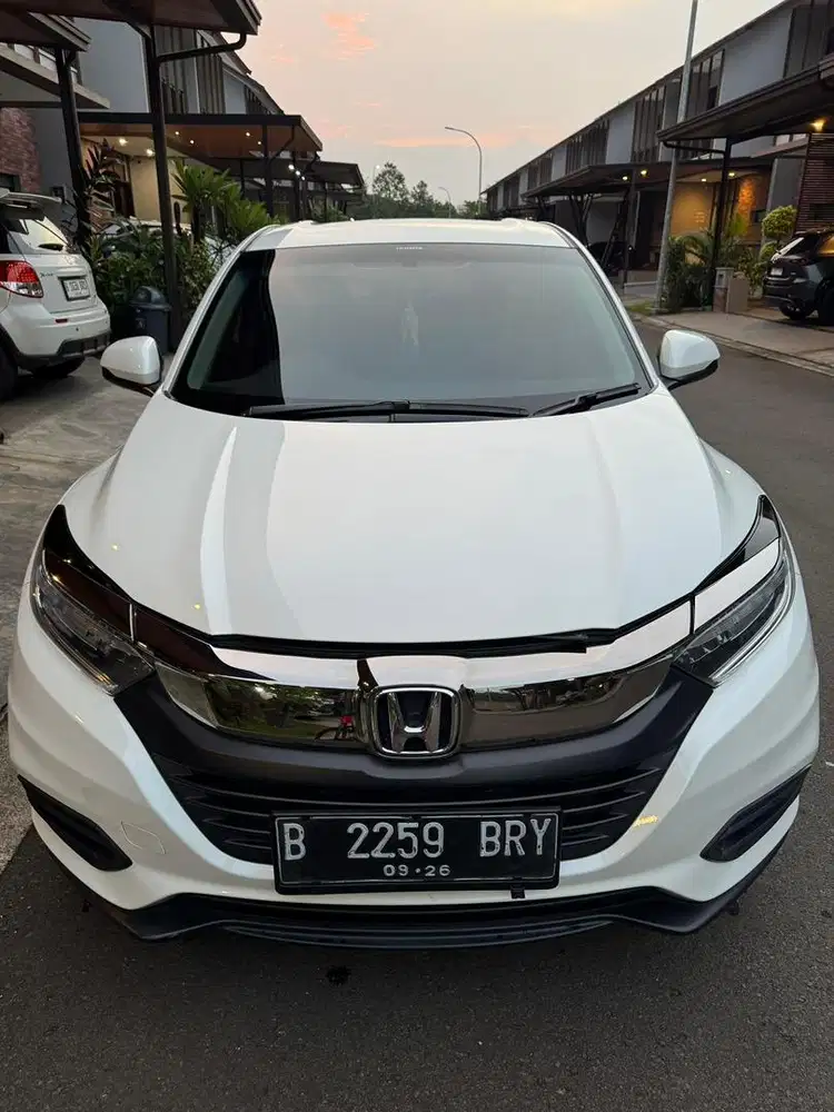 HRV  SE cvt 1.5 L AT terawat baru ganti ban