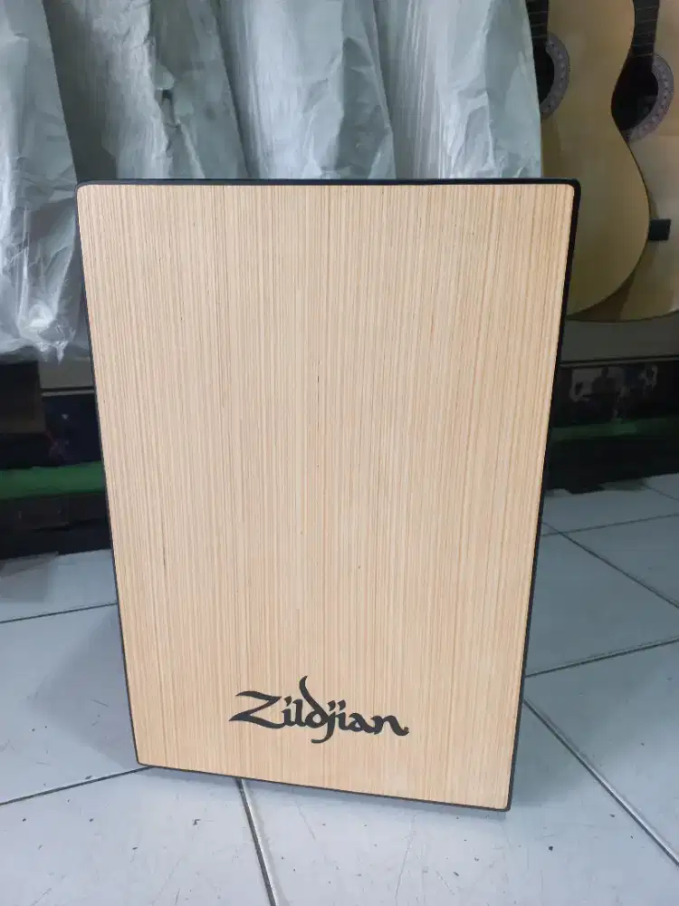 Cajon Zildjian Solid