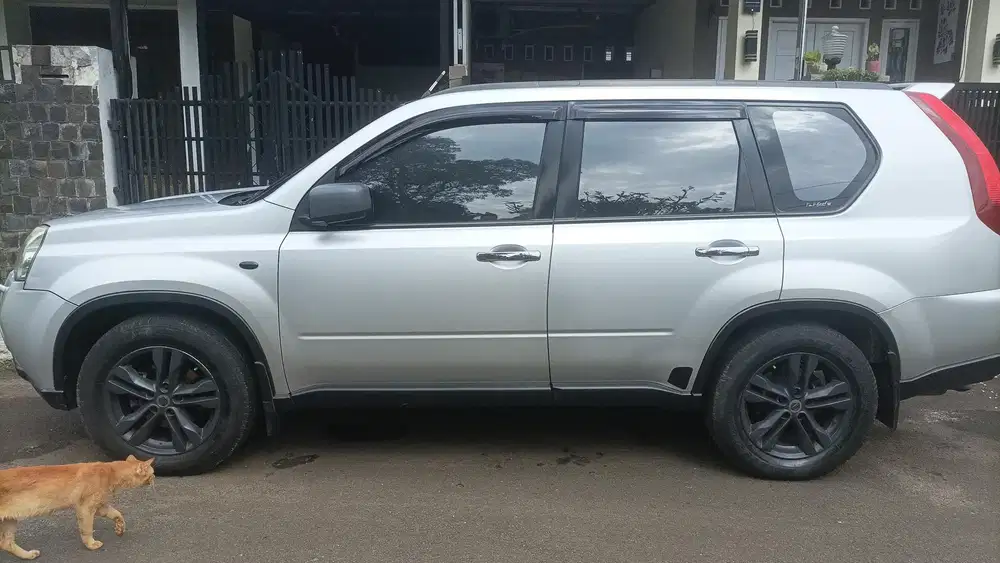 Nissan X-Trail 2011 Bensin