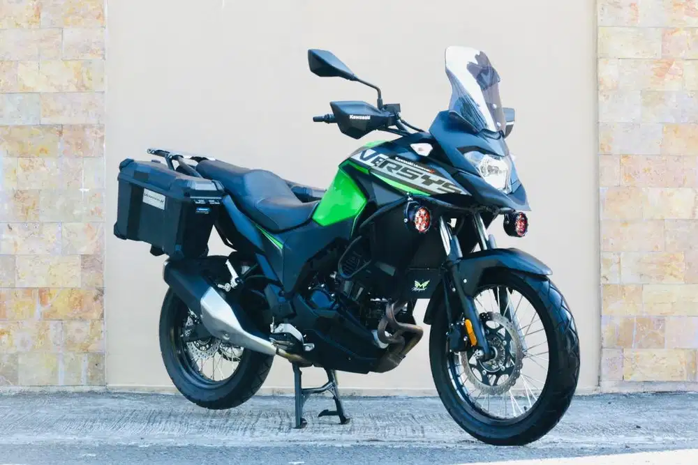 Kawasaki versys250 ABS 2024 like new mesin sehat bodi mulus siap gass